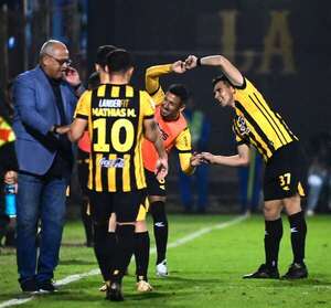 Francisco Arce: “No fuimos nosotros los que recurrimos a los pelotazos” - Fútbol - ABC Color