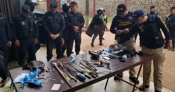 La Nación / Realizaron requisa y traslado de internos del PCC de la penitenciaría de Encarnación