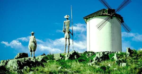 La Nación / Ladran, Sancho