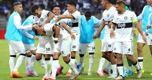 La Nación / Olimpia, jugando a lo campeón, gana y se aleja en la cima