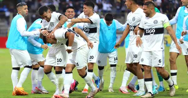 La Nación / Olimpia, jugando a lo campeón, gana y se aleja en la cima