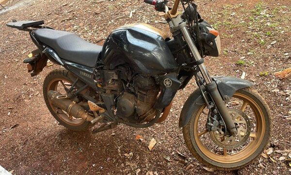 Recuperan motocicleta denunciada como robada