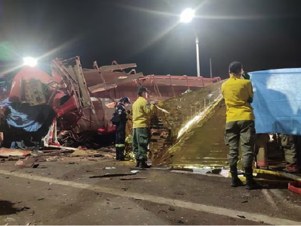 Patrulla Caminera exige eliminación de semáforo tras tragedia en Pedrozo