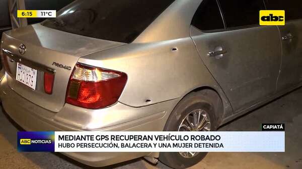 Capiatá: recuperan vehículo robado tras persecución, balacera y una mujer detenida - ABC Noticias - ABC Color