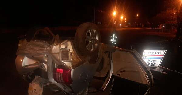 Diario HOY | Joven se salva de milagro tras volcar su vehículo en la ruta