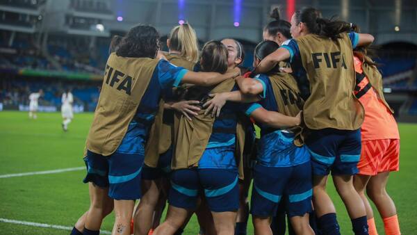 Los números del debut con victoria de la Albirroja FEM Sub 20 en el Mundial