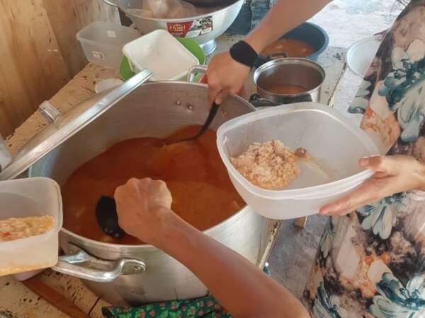Ollas populares llevan nueve meses sin insumos y piden recibir las incautaciones - Nacionales - ABC Color