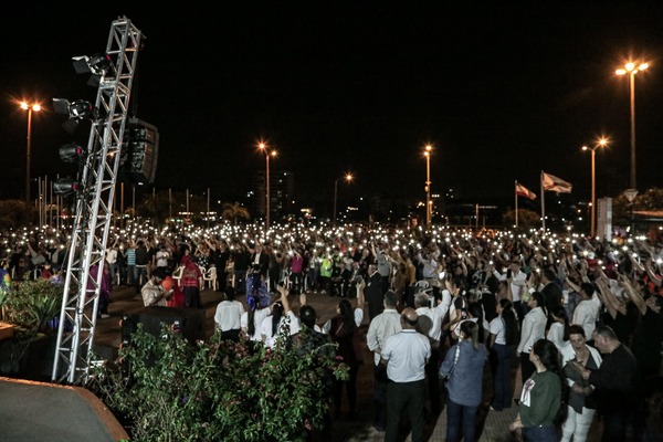 Cientos de personas se congregaron en Encarnación en la campaña «Itapúa Jesús te ama»