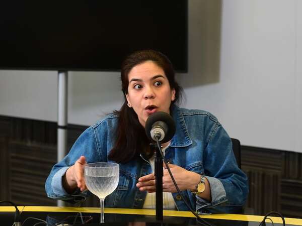 Santiago Peña se disparó al pie, dice diputada - Política - ABC Color