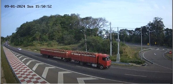 Accidente en Pedrozo: MOPC difundió video donde se observa que conductor evitó usar la rampa - Unicanal
