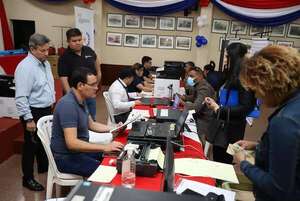 Alta demanda de extranjeros por regularización migratoria en Ciudad del Este - ABC en el Este - ABC Color