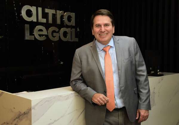 Altra Legal cumple 10 años contribuyendo al sector jurídico - Brand Lab - ABC Color