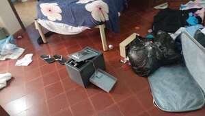 Violentan 11 puertas para hurtar dinero de Centro Educativo Integral para niños sordos de Encarnación - Policiales - ABC Color