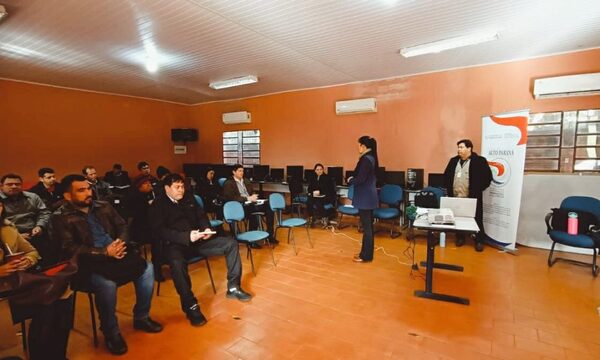 Socializan Estrategia Escuela Saludable en Ñacunday