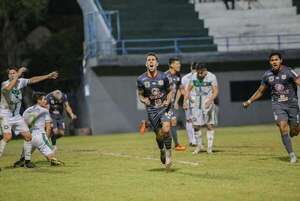 Intermedia: Agónico triunfo  del “Rayadito” - Fútbol de Ascenso de Paraguay - ABC Color