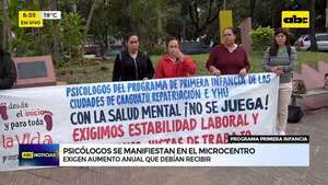 Video: Psicólogos se manifiestan para exigir estabilidad y condiciones laborales dignas - ABC Noticias - ABC Color