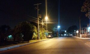 Mejoran iluminación en barrios Santa Rosa de Lima y las Mercedes de Presidente Franco