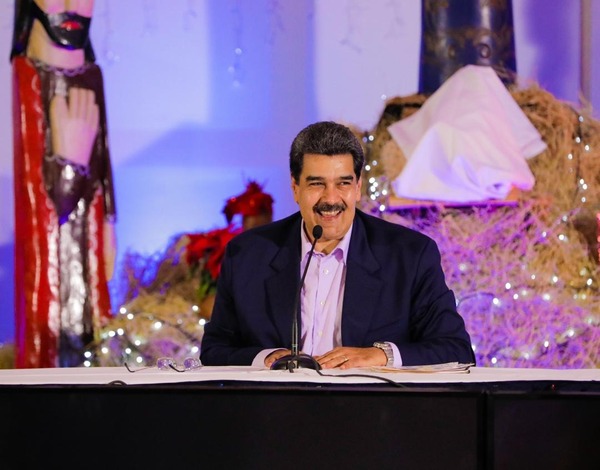 Insólito anuncio: Maduro decreta el adelanto de la Navidad para el 1 de octubre - Unicanal