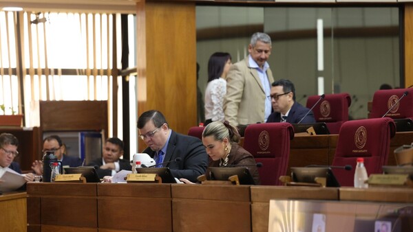 Irónica respuesta de Lizarella sobre imputación de Nenecho: “Tiene bigote, orejas y dice miau”