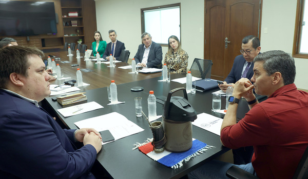 Autoridades evaluaron servicio de alimentación escolar tras su primer mes de implementación - .::Agencia IP::.