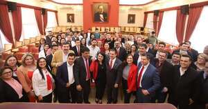 La Nación / Líderes de Alto Paraná brindan fuerte respaldo al presidente de ANR