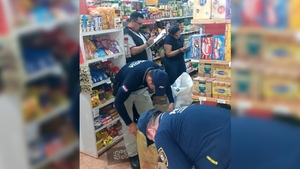 Incautan mercaderias de locales comerciales en Chaipé