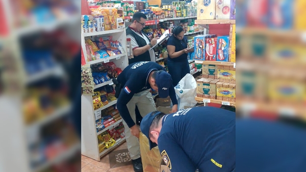 Incautan mercaderias de locales comerciales en Chaipé