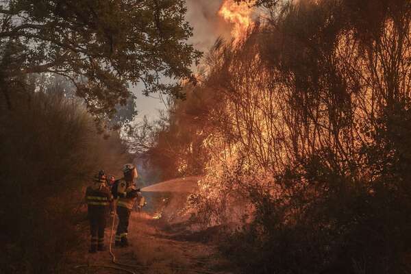 Controlado un gran incendio forestal en el sur de Ecuador que consumió 7.600 hectáreas - Mundo - ABC Color