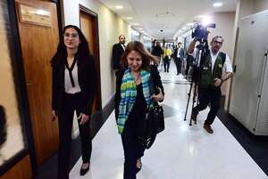 Las ONG están en la mira de la “Comisión Garrote” - Política - ABC Color