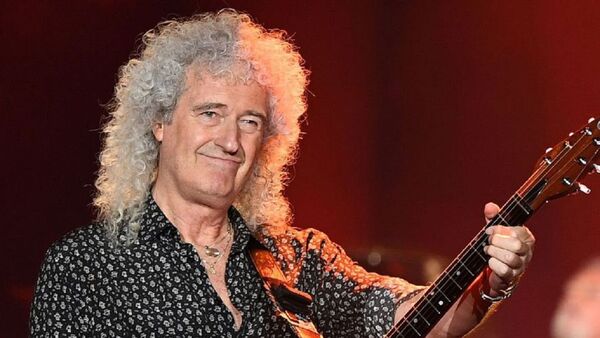 El guitarrista Brian May admite que sufrió un leve derrame cerebral