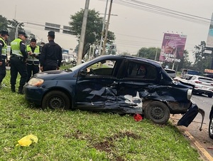 Fatal accidente en rotonda de la Conmebol