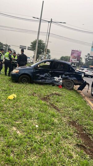 Violento choque sobre autopista Silvio Pettirossi deja un fallecido - Unicanal