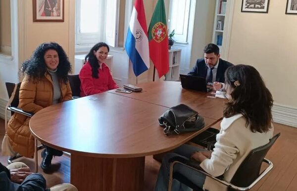 Ley de inscripción automática al RCP facilita trámites a compatriotas en el extranjero