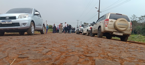 Municipalidad de Cambyretá inaugura 10 cuadras de empedrado en el Barrio Mburika