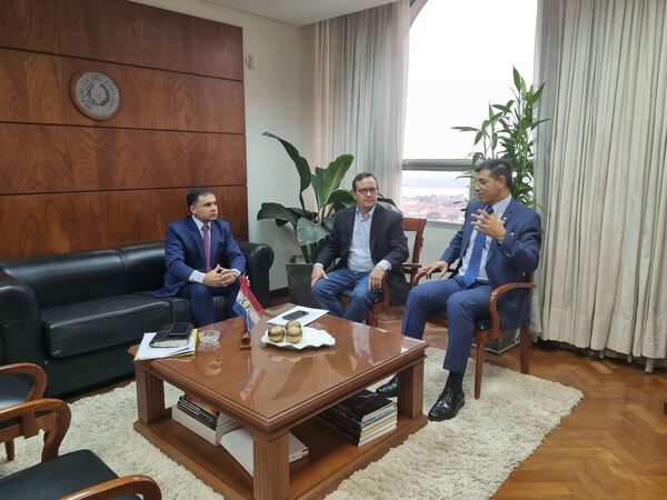 Presentan proyecto de ley que crea fuero agrario y ambiental - PDS RADIO Y TV