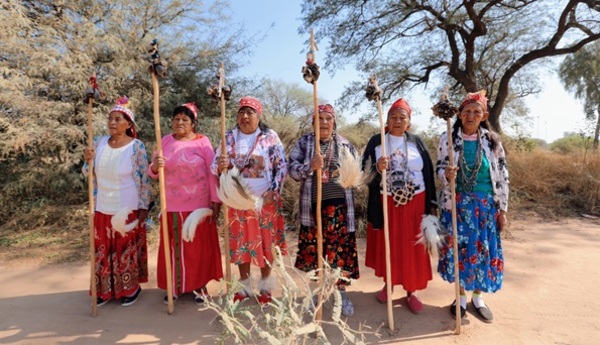 Gobierno declara a Mujeres Nivachei del Chaco como Patrimonio Cultural y Tesoro Nacional Vivo - .::Agencia IP::.