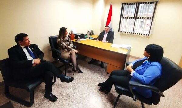 Autoridades del Consejo de Administración de Caaguazú visitaron Juzgados de Paz