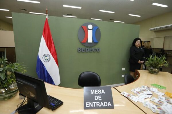 SEDECO ya recuperó G. 1.500 millones a favor de usuarios, destacan - ADN Digital