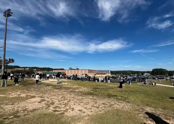 Estados Unidos: tiroteo en una escuela deja dos muertos y varios heridos - Unicanal