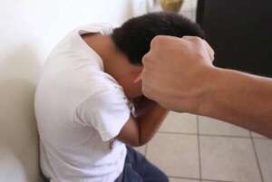 La mayor cantidad de llamadas que se recibe a través del Fono Ayuda es por maltrato infantil - Nacionales - ABC Color