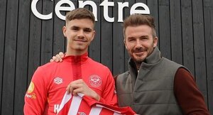 ¡Nderana! ¡Hijo de David Beckham abandona el fútbol para meterle full modelaje!