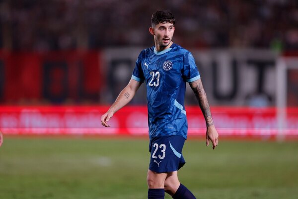 Versus / Mathias Villasanti: "Hay que agarrar confianza contra estos rivales"