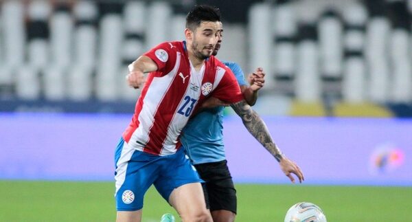 Alfaro busca que la Albirroja sea un equipo corto y compacto, aseguró Villasanti - Unicanal