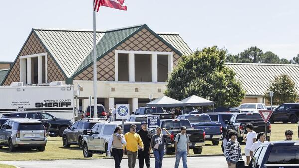 Un tiroteo en un instituto de EEUU deja al menos cuatro muertos y nueve heridos