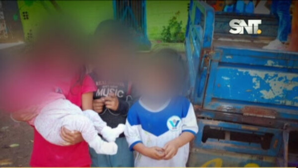 Niños indígenas en los semáforos - SNT