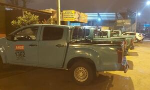 Abuso de bienes del Estado: camionetas de la Ande en “after office” deportivo - ABC en el Este - ABC Color