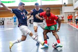Paraguay y Portugal igualan en amistoso rumbo al Mundial de futsal - Polideportivo - ABC Color