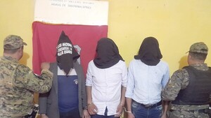 Tres tipos casi raptaron a una niña que volvía de la escuela