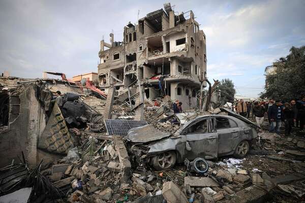Israel bombardea dos veces la “zona humanitaria” de Gaza - Mundo - ABC Color