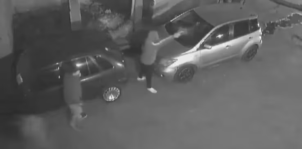 Balacera entre bandas rivales sacudió a vecinos de la Chacarita - Noticiero Paraguay